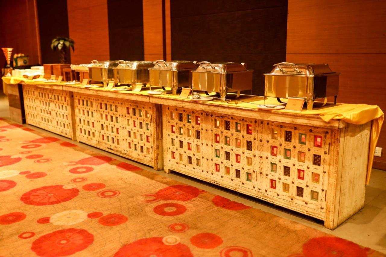 Hotel German Palace Near To Airport Gandhinagar Bagian luar foto