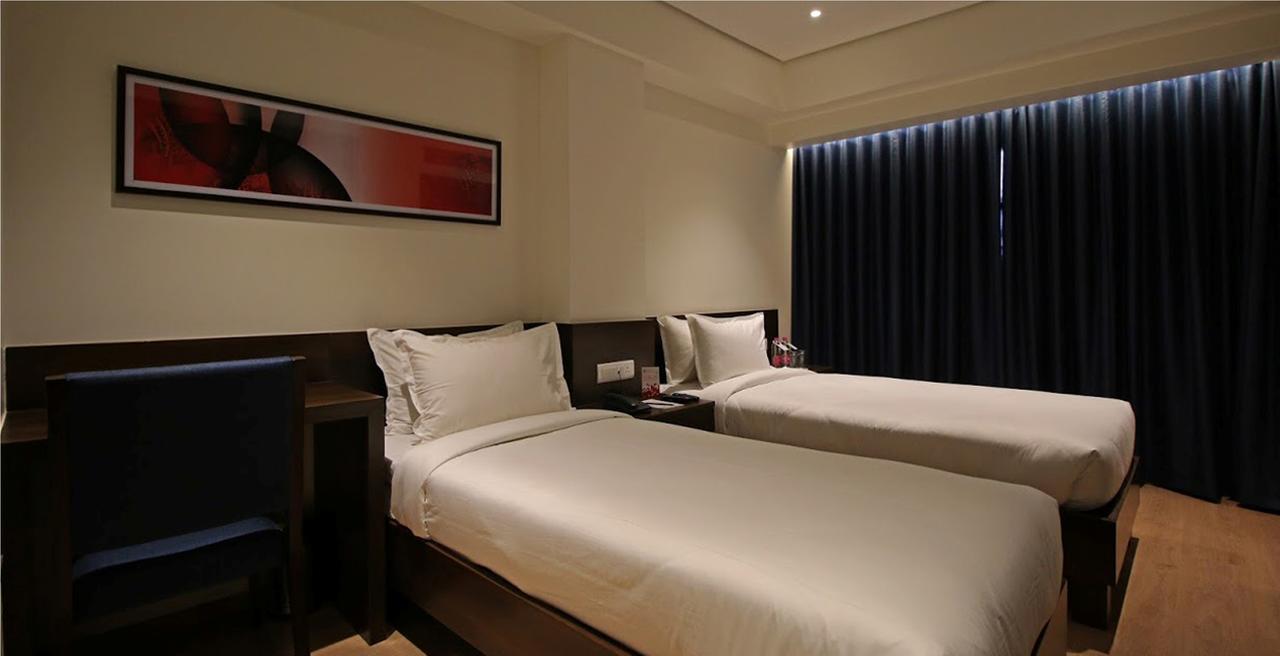 Hotel German Palace Near To Airport Gandhinagar Bagian luar foto