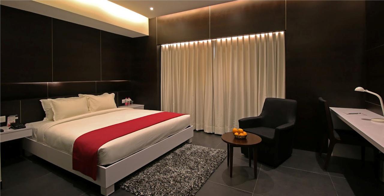 Hotel German Palace Near To Airport Gandhinagar Bagian luar foto