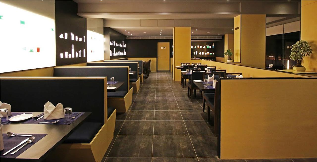Hotel German Palace Near To Airport Gandhinagar Bagian luar foto