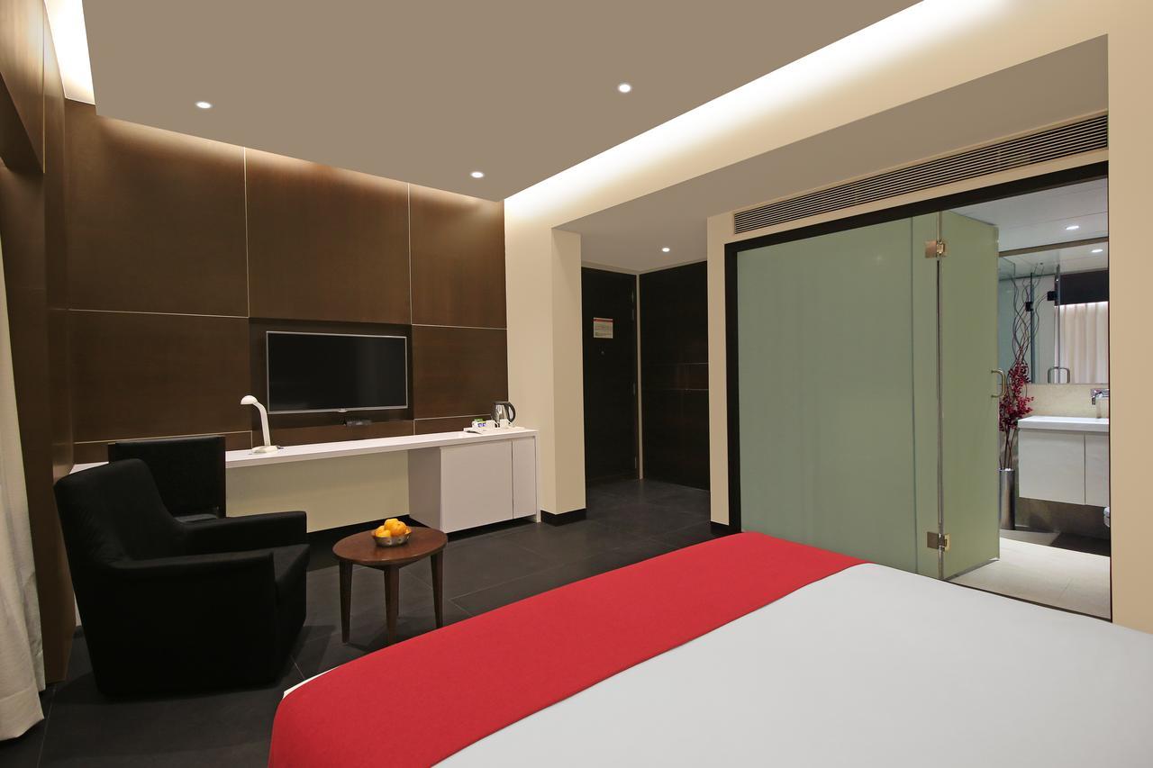 Hotel German Palace Near To Airport Gandhinagar Bagian luar foto