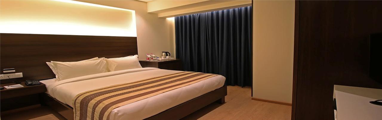 Hotel German Palace Near To Airport Gandhinagar Bagian luar foto