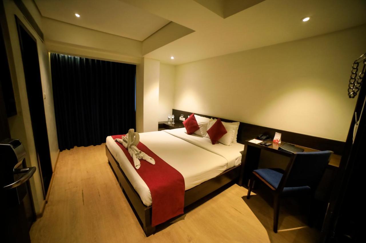 Hotel German Palace Near To Airport Gandhinagar Bagian luar foto