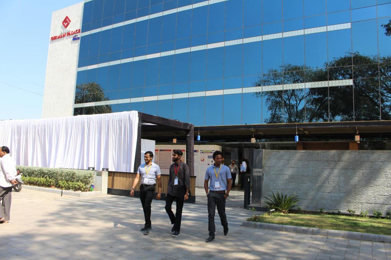Hotel German Palace Near To Airport Gandhinagar Bagian luar foto